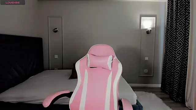 oxxx me online show from May 2026 08:11:02 AM