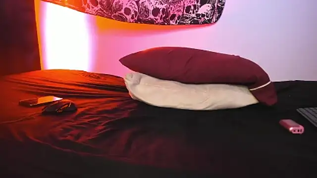 Agnes jones  online show from January 2026 12:37:01 AM