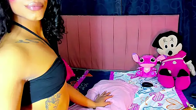 bloom444 online show from January 2026 02:47:02 AM