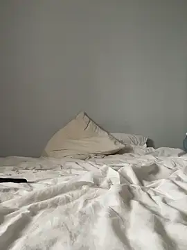 Snapshot of Holly_Molii chatting on February 2026 07:51:01 AM Holly Molii online show from February 2026 07:51:01 AM