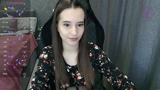 Snapshot of Alice_Weiss chatting on June 2026 09:07:02 AM Alice Weiss online show from June 2026 09:07:02 AM