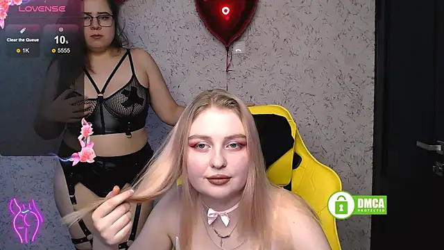 Snapshot of EvaAndLilith chatting on February 2025 04:09:02 PM EvaAndLilith online show from February 2025 04:09:02 PM