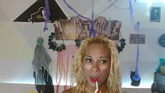 Snapshot of NatashaDormat chatting on October 2025 01:33:02 PM NatashaDormat online show from October 2025 01:33:02 PM