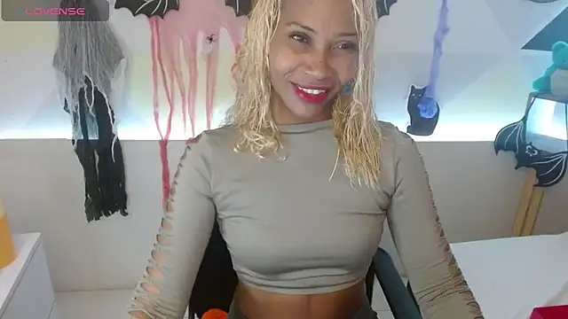 Snapshot of NatashaDormat chatting on October 2025 01:55:02 PM NatashaDormat online show from October 2025 01:55:02 PM