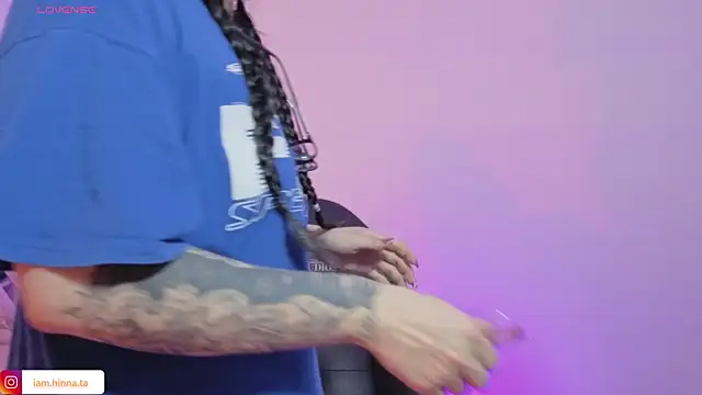 hina tay online show from November 2025 03:16:02 AM