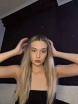 Snapshot of Alisa_Rise chatting on February 2025 08:43:02 AM Alisa Rise online show from February 2025 08:43:02 AM