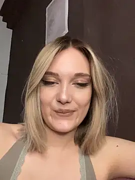 Snapshot of Alisa_Rise chatting on March 2025 12:56:02 AM Alisa Rise online show from March 2025 12:56:02 AM