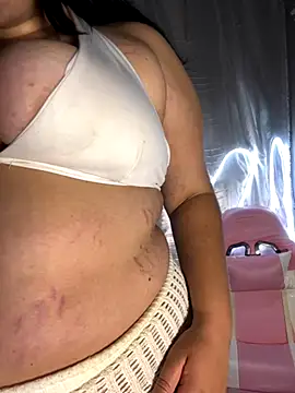 alexxaa96 online show from October 2025 04:20:02 AM