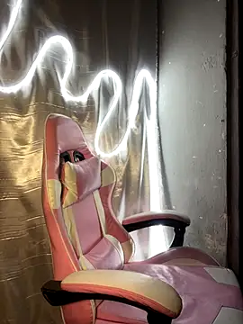 alexxaa96 online show from October 2025 02:53:01 AM