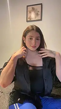 kamel-ayesha online show from November 2025 05:28:02 PM