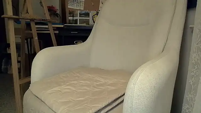 naughtyonbicycle online show from April 2026 01:47:02 AM