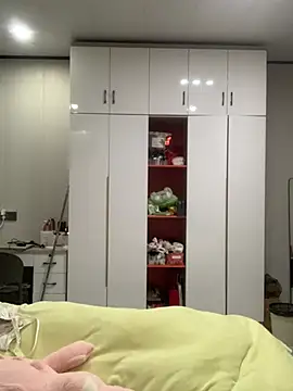 Aimeil online show from January 2025 12:07:02 PM