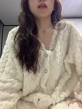 Aimeil online show from March 2025 01:32:02 PM