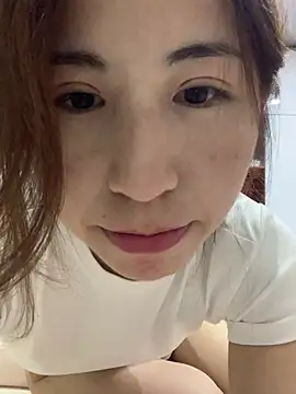 Aimeil online show from March 2025 03:45:02 PM