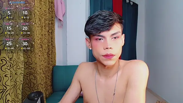 Snapshot of femboykeene chatting on July 2026 02:20:02 AM femboykeene online show from July 2026 02:20:02 AM