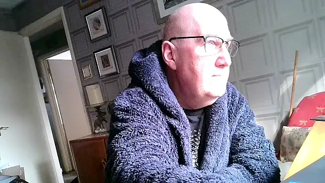 Adamdaddybear online show from March 2025 09:43:01 AM