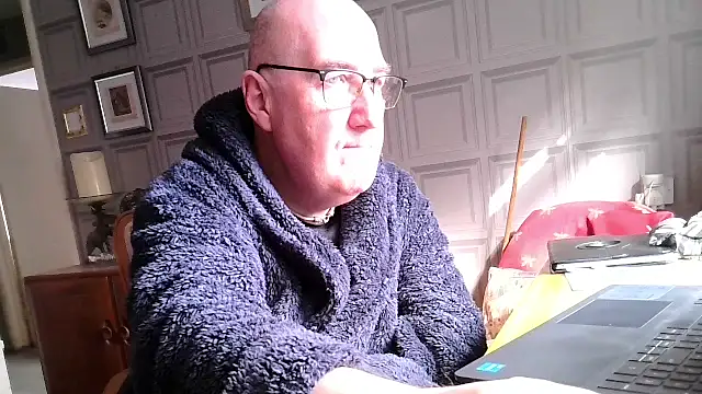 Adamdaddybear online show from March 2025 09:45:02 AM