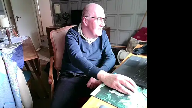 Adamdaddybear online show from March 2025 02:46:02 PM