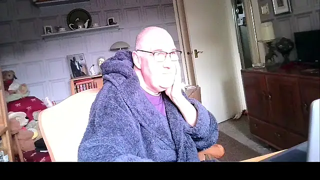 Adamdaddybear online show from March 2025 09:01:02 AM