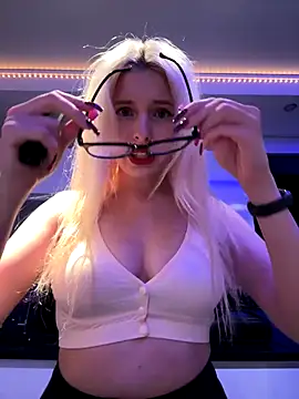 XMelissaX online show from October 2025 09:23:02 PM