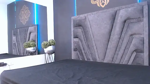 stefany bro online show from February 2025 11:58:01 AM