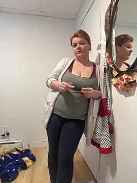 Sweetleeahxx online show from December 2025 08:39:02 PM