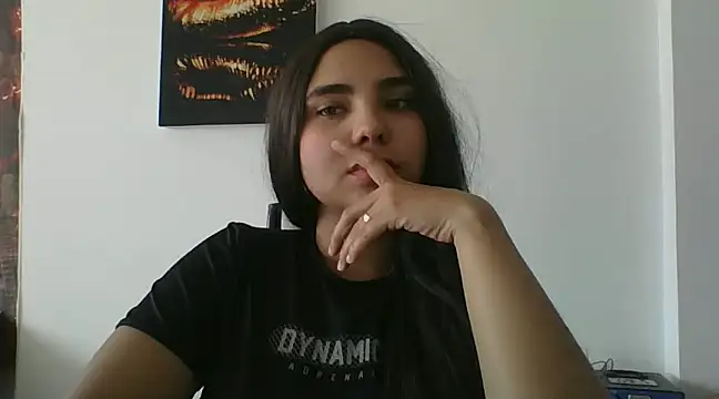 Snapshot of Miapeyton chatting on December 2024 07:00:01 PM Miapeyton online show from December 2024 07:00:01 PM