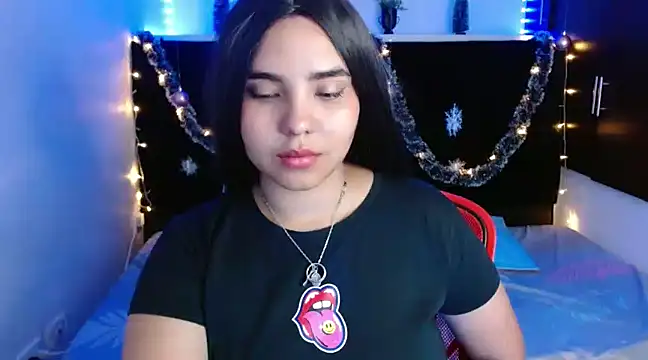 Snapshot of Miapeyton chatting on December 2024 02:11:02 PM Miapeyton online show from December 2024 02:11:02 PM