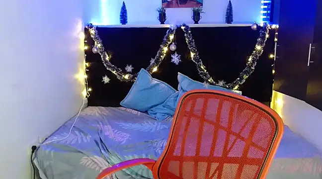 Snapshot of Miapeyton chatting on December 2024 08:27:02 PM Miapeyton online show from December 2024 08:27:02 PM