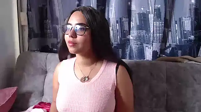 Snapshot of Miapeyton chatting on January 2025 03:32:02 PM Miapeyton online show from January 2025 03:32:02 PM