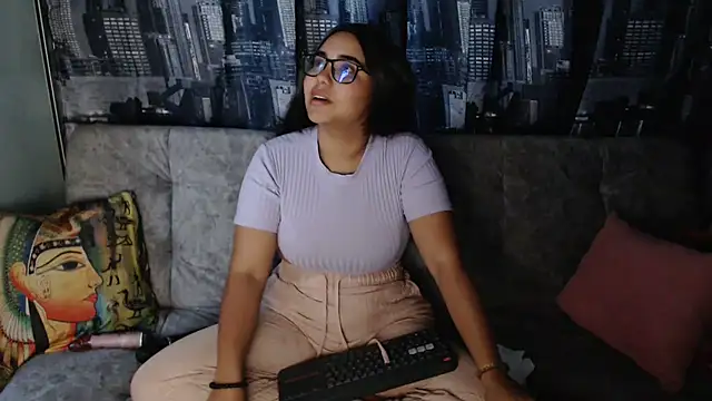 Snapshot of Miapeyton chatting on January 2025 10:51:02 PM Miapeyton online show from January 2025 10:51:02 PM