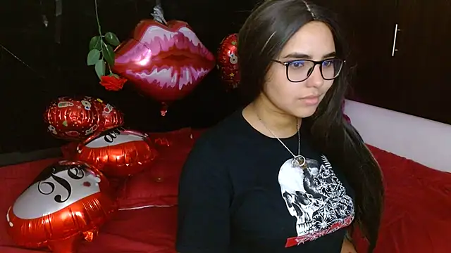 Snapshot of Miapeyton chatting on February 2025 07:38:01 PM Miapeyton online show from February 2025 07:38:01 PM