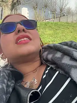 Snapshot of Miapeyton chatting on March 2025 03:31:02 PM Miapeyton online show from March 2025 03:31:02 PM