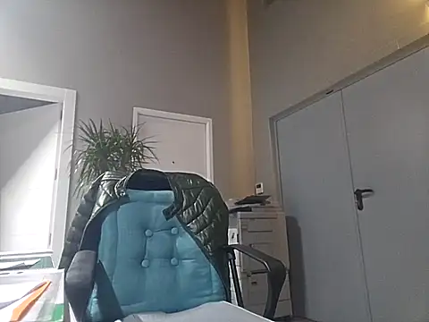 Snapshot of Lucas___81 chatting on November 2025 07:49:02 PM Lucas 81 online show from November 2025 07:49:02 PM