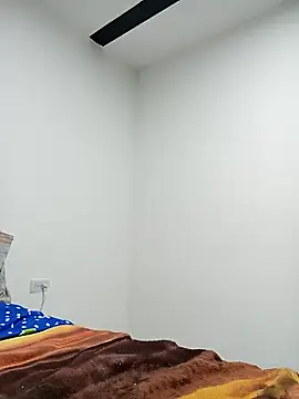 Sara Brownx online show from April 2026 09:27:01 PM