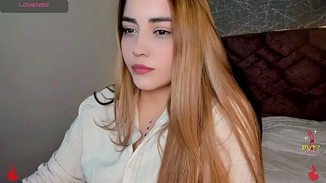 Snapshot of Lucia_star__ chatting on December 2024 06:42:02 PM Lucia star   online show from December 2024 06:42:02 PM