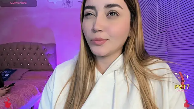 Snapshot of Lucia_star__ chatting on February 2025 02:38:01 AM Lucia star   online show from February 2025 02:38:01 AM