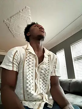 Snapshot of Festivitiesking1 chatting on September 2025 10:24:02 PM Festivitiesking1 online show from September 2025 10:24:02 PM