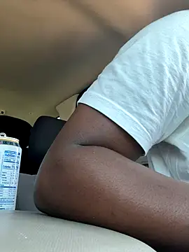 Snapshot of Festivitiesking1 chatting on October 2025 07:01:02 PM Festivitiesking1 online show from October 2025 07:01:02 PM