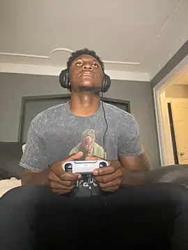 Snapshot of Festivitiesking1 chatting on October 2025 10:33:01 PM Festivitiesking1 online show from October 2025 10:33:01 PM