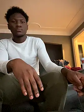 Festivitiesking1 online show from November 2025 01:11:02 PM