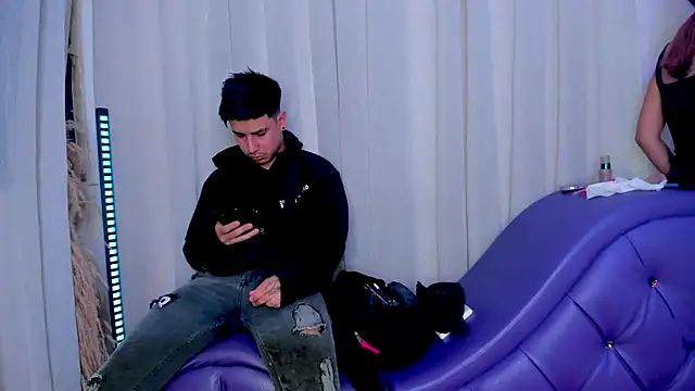 Yourslust  online show from December 2025 08:24:02 PM