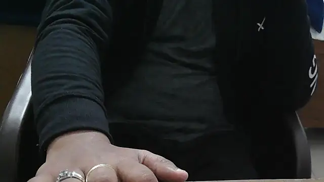 Snapshot of knigh_king chatting on January 2025 07:15:01 AM knigh king online show from January 2025 07:15:01 AM