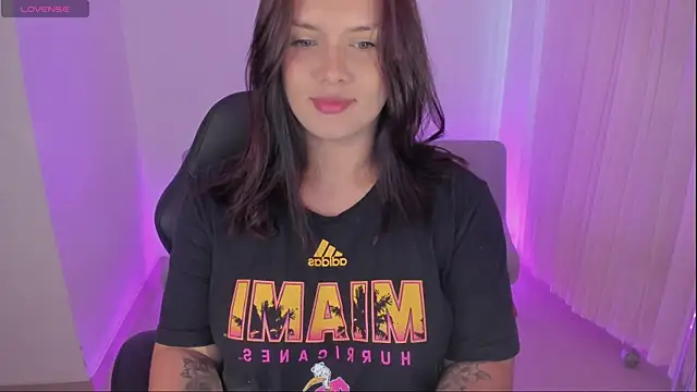 Snapshot of SabrinaVega chatting on October 2025 09:14:01 PM SabrinaVega online show from October 2025 09:14:01 PM