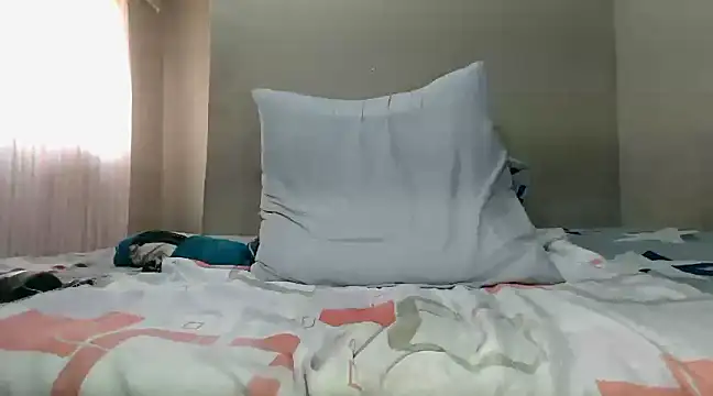 Snapshot of WetwetPussy31 chatting on March 2025 11:38:02 AM WetwetPussy31 online show from March 2025 11:38:02 AM