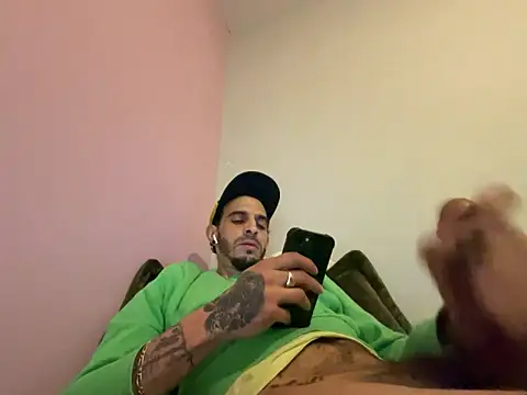 Rebeu313 online show from February 2026 09:13:02 PM