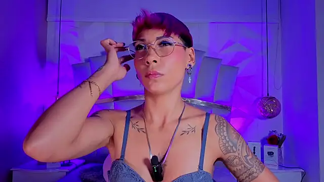 MiaMorgan  online show from September 2025 04:01:02 AM