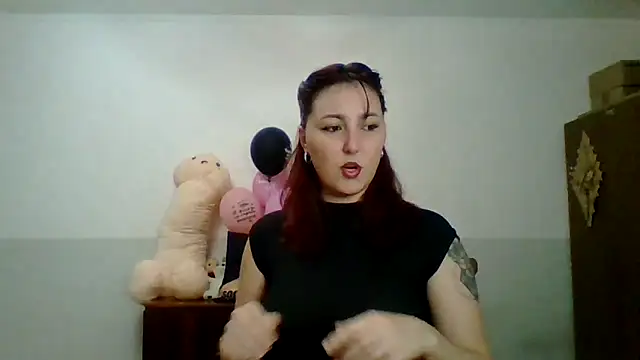 Snapshot of MiaStika chatting on September 2025 01:43:02 PM MiaStika online show from September 2025 01:43:02 PM