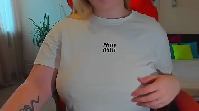 Doliss online show from September 2025 06:24:01 AM