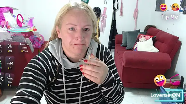 emperabigbootybigass online show from November 2025 12:18:01 PM